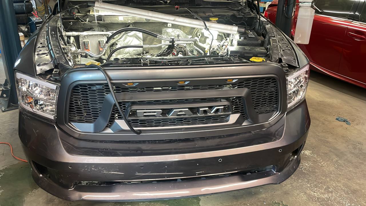 Jeep Grand Cherokee SRT repair